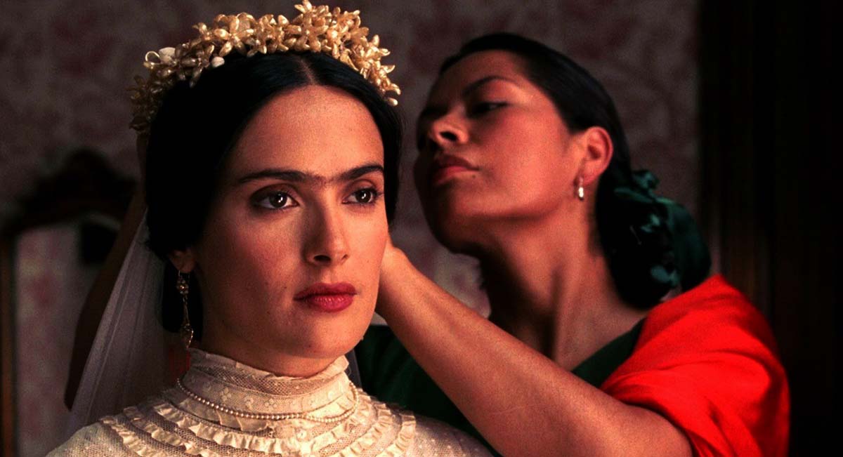 Salma Hayek interpretando Frida Kahlo