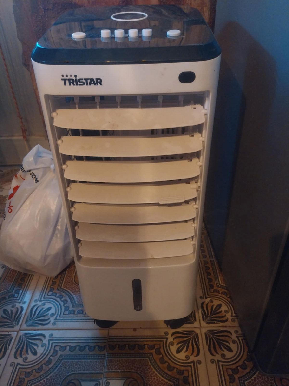 Climatizador, modelo TRISTAR AT-5446B