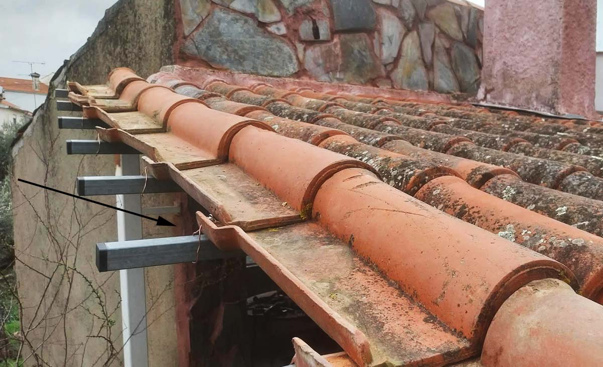 Fixar telhas para enfrentar tempestades